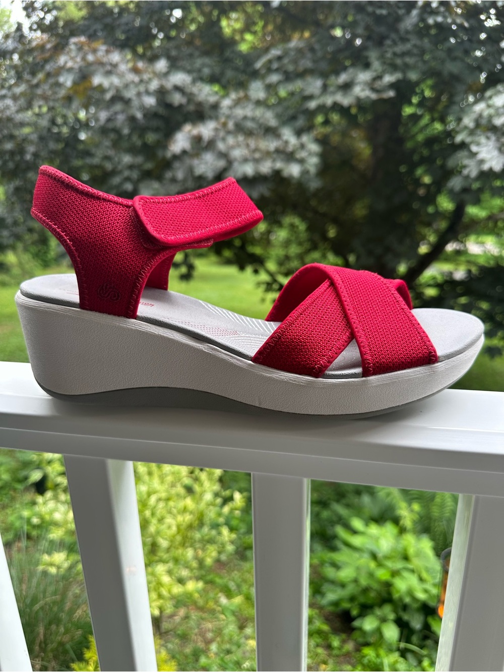 Cloudsteppers by Clarks Red Fabric Wedge Sandals. Size 11 M.